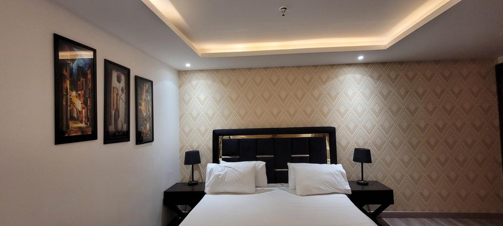 Goldcrest Luxury Apartments Lahaur Zewnętrze zdjęcie