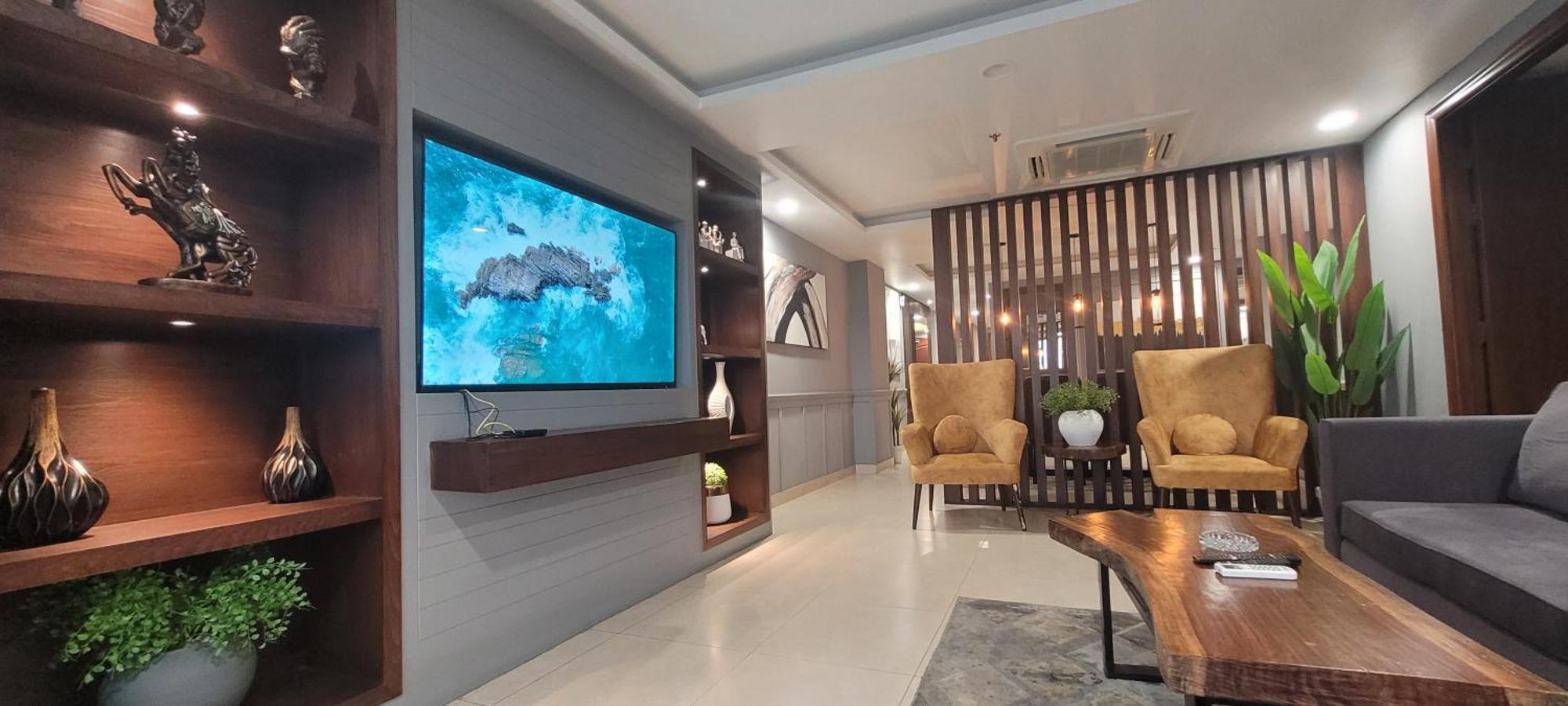 Goldcrest Luxury Apartments Lahaur Zewnętrze zdjęcie