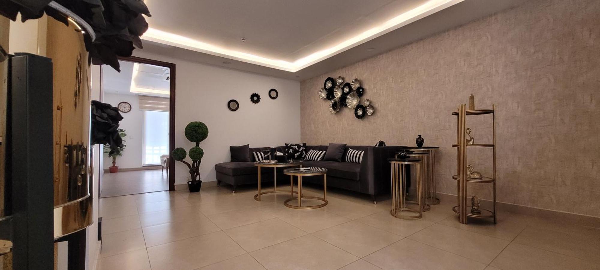 Goldcrest Luxury Apartments Lahaur Zewnętrze zdjęcie