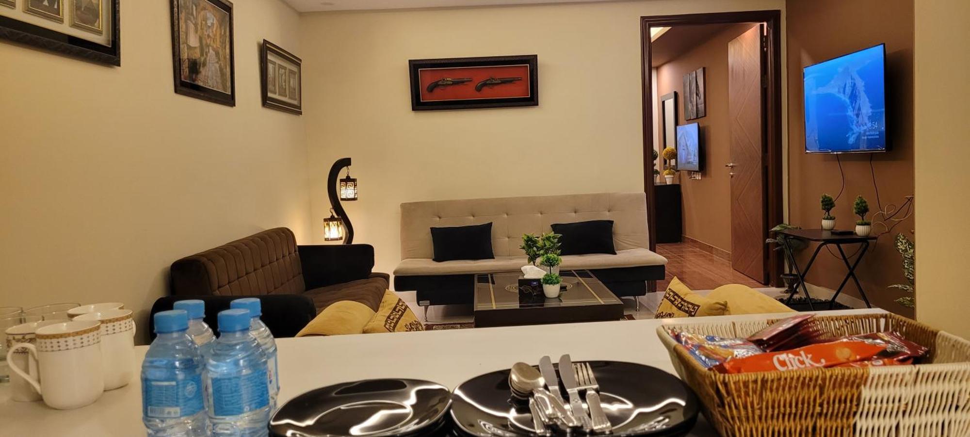 Goldcrest Luxury Apartments Lahaur Zewnętrze zdjęcie