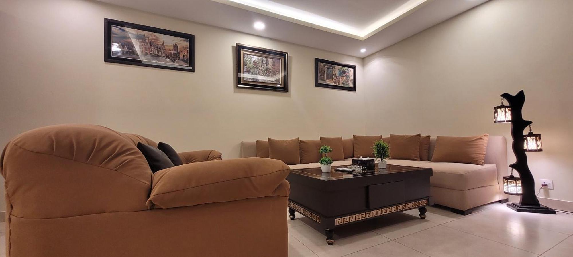 Goldcrest Luxury Apartments Lahaur Zewnętrze zdjęcie